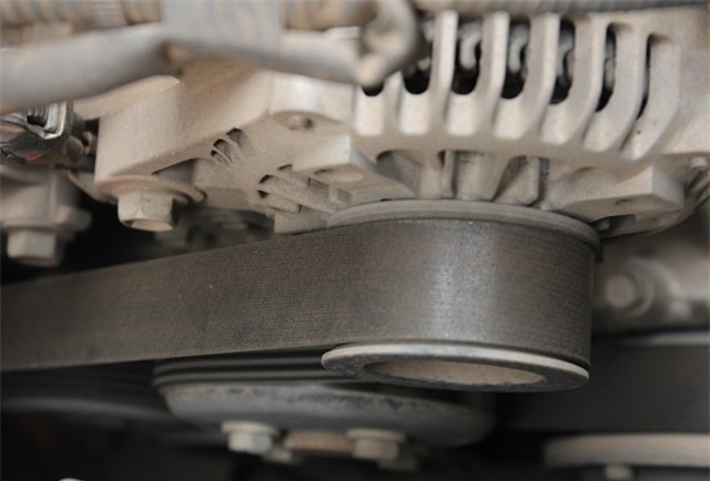 4 điều lái xe nên làm sau khi ôtô bị dầm mưa