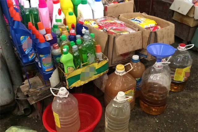 nhuộm màu, ‘bột tạo màu’, chim cút, tăng trọng, hóa chất, thủy sản, hải sản, thực phẩm chức năng, USD giả, thương lái, Trung Quốc, hoa Atiso đỏ, đỉa sấy khô, ôtô nhập, giá xăng, nhuộm-màu, ‘bột-tạo-màu’, chim-cút, tăng-trọng, hóa-chất, thủy-sản, hải-sản,