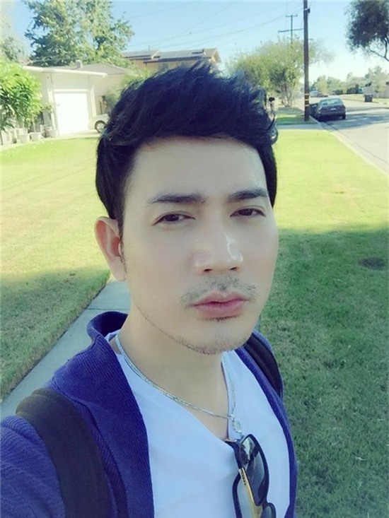 Gia đình Quách Thành Danh đều định cư ở Mỹ đã lâu, riêng anh vẫn còn ở Việt Nam vì tiện cho công việc hát. Dù anh đã qua thời đình đám nhưng tên tuổi lại khá đắt show trong và ngoài nước.