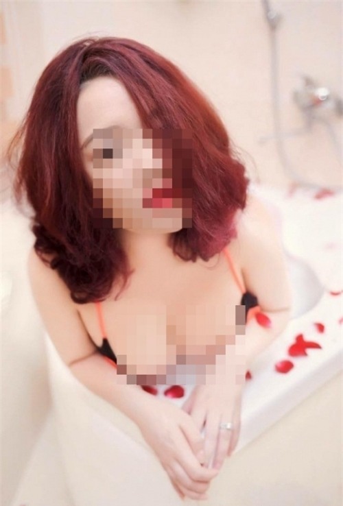 Cô giáo mầm non ở Hà Nội khoe ảnh nude phản cảm-2