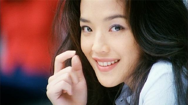 Vẻ gợi cảm và thanh khiết của nhan sắc Thư Kỳ. Cô là người đẹp Đài Loan được chú ý nhất ở Đại lục.