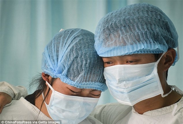 Những em bé ra đi khiến bác sĩ cúi đầu cảm ơn trong nghẹn ngào - 5