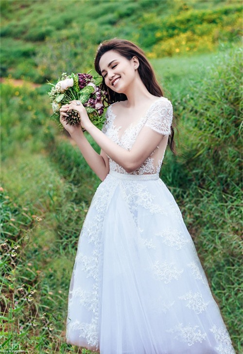 Diễm Hương khoe ảnh cưới lãng mạn với ông xã 8X - 11