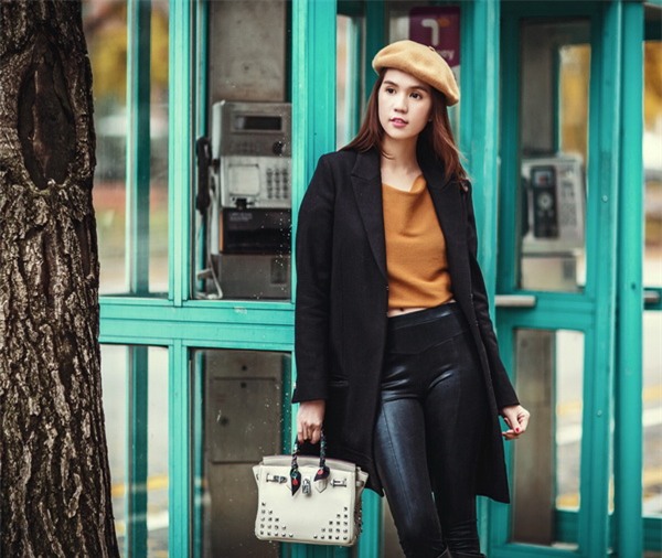 chet-me-voi-ve-dep-cua-ngoc-trinh-khi-di-an-vat-o-han-quoc-blogtamsuvn01