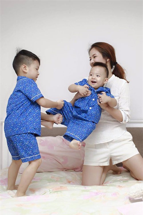 Đan Lê: Từng bị nhìn vì bình thản để con khóc ở siêu thị - 1