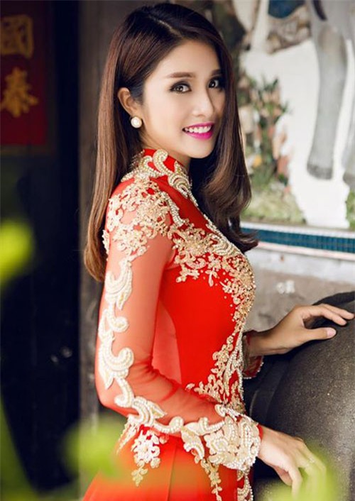 “dung tim” truoc ve dep cua ba xa phan thanh binh hinh anh 12