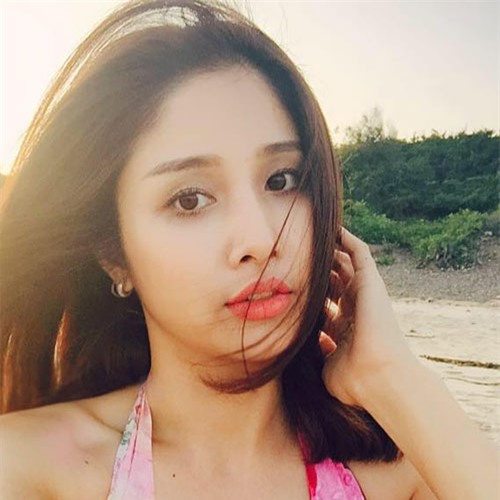 “dung tim” truoc ve dep cua ba xa phan thanh binh hinh anh 7