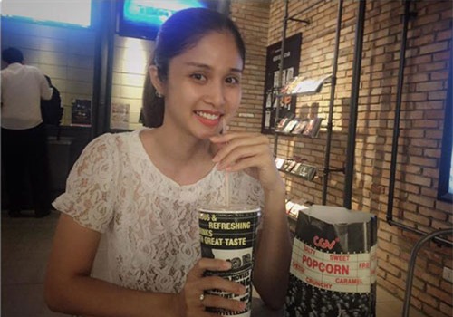 “dung tim” truoc ve dep cua ba xa phan thanh binh hinh anh 9