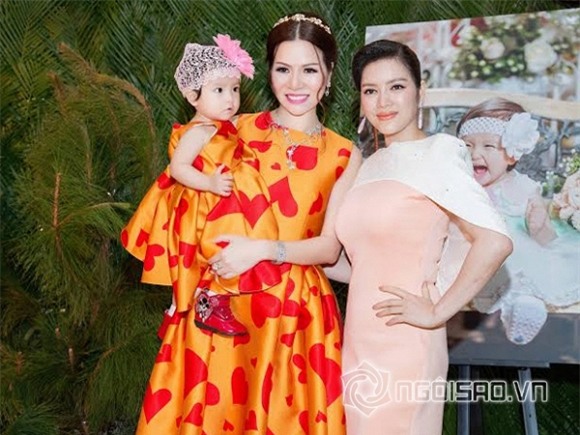 dan-sao-du-tiec-thoi-noi-con-gai-quy-ba-bui-thi-ha-6