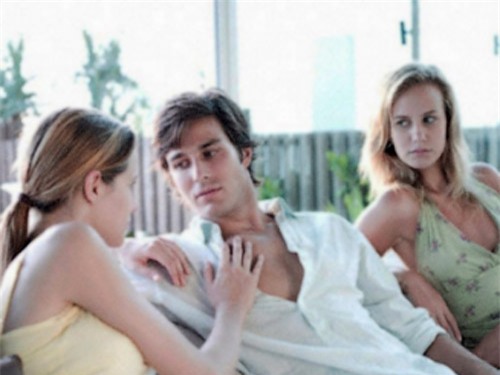 ngoại tình, chia tay, đám cưới