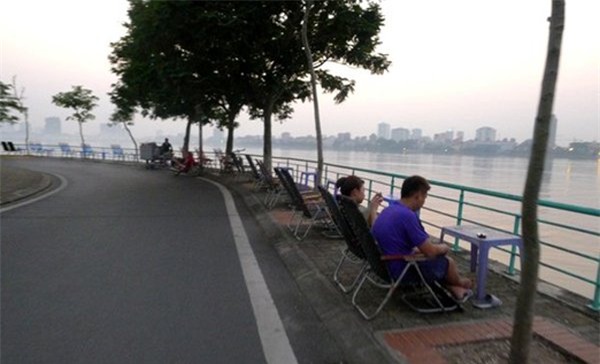 Ven hồ, kinh doanh ven hồ, hồ tây, phố café ven hồ, nhà hàng ven hồ, chuỗi kinh doanh ven hồ, ẩm thực ven hồ,