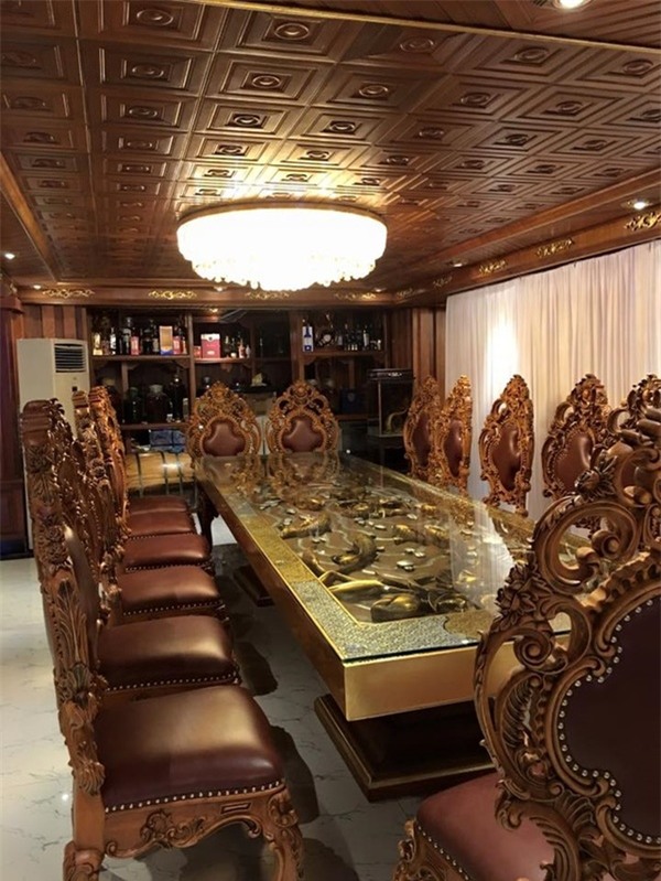 nội thất, lâu đài gà vàng, trăm tỷ, cầu giấy, biệt thự, đại gia sắt vụn, tòa nhà, nội-thất, lâu-đài-gà-vàng, trăm-tỷ, cầu-giấy, biệt-thự, đại-gia-sắt vụn, tòa-nhà,