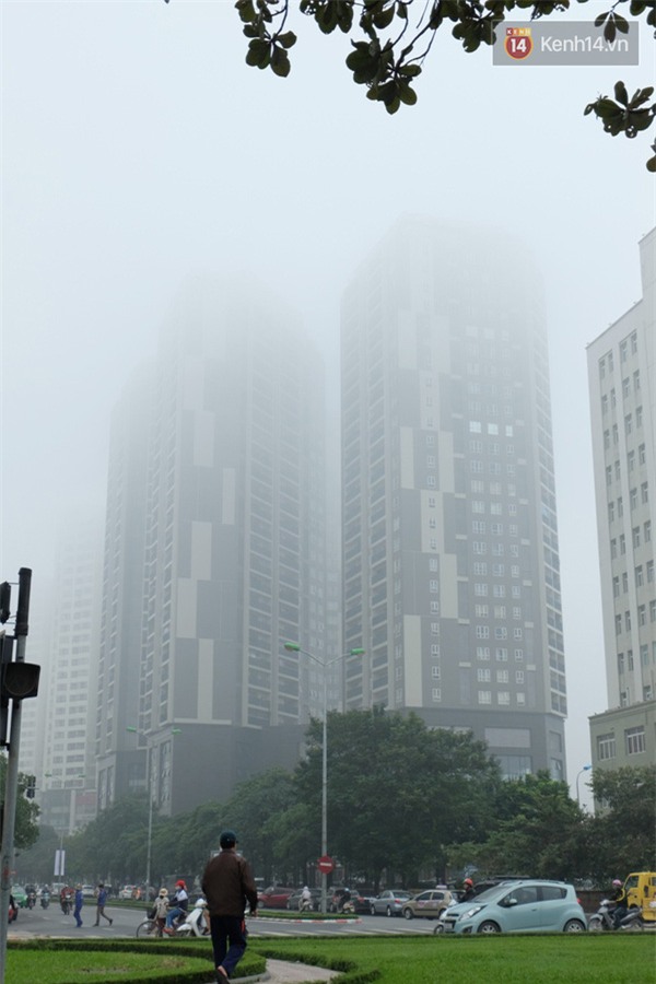 Hà Nội: Sương mù bao phủ tòa nhà cao nhất Việt Nam - Ảnh 10.