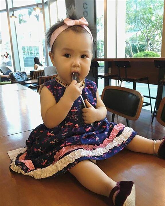 Khánh Chi - Em gái Công Vinh khoe con gái đầu lòng xinh xắn, đáng yêu - Ảnh 1.