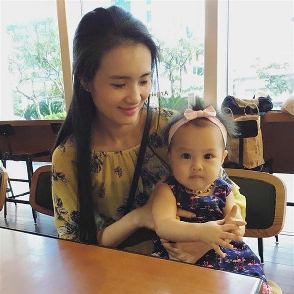 Khánh Chi - Em gái Công Vinh khoe con gái đầu lòng xinh xắn, đáng yêu - Ảnh 6.