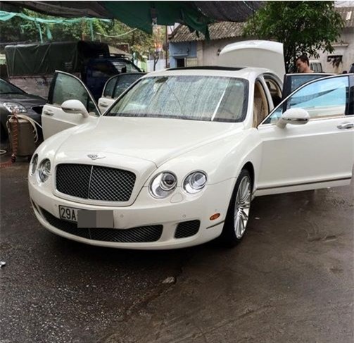 con trai, đại gia, lâu đài gà vàng, Nguyễn Quốc Thanh, sắt vụn, biệt thự, con-trai, đại-gia, lâu-đài-gà-vàng, Nguyễn-Quốc-Thanh, sắt-vụn, biệt-thự,