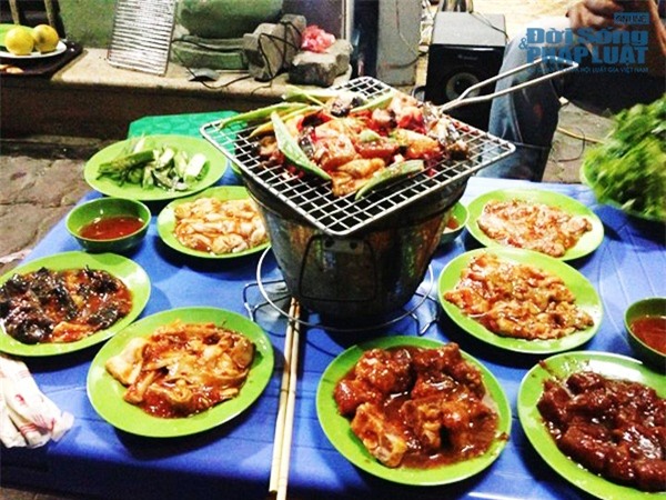 5 con phố lẩu, nướng ai ai cũng biết tiếng ở Hà Nội-4