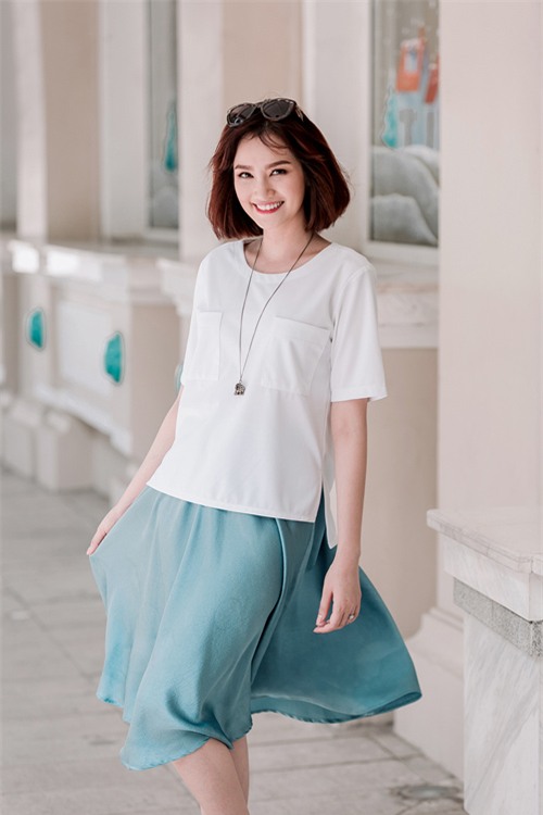 7 ngày đến công sở xinh đẹp và tươi mới như HH Trúc Diễm - 14