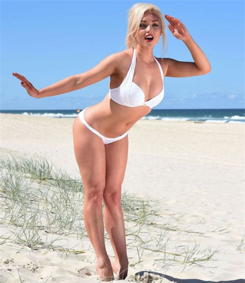 “bong mat” voi than hinh ruc lua cua sieu mau me de gea hinh anh 9