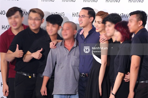 Vợ chồng Hà Tăng "mỗi người một nơi" vì mải lo tiếp bạn bè trong sự kiện - Ảnh 12.