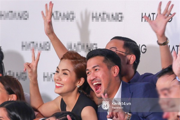 Vợ chồng Hà Tăng "mỗi người một nơi" vì mải lo tiếp bạn bè trong sự kiện - Ảnh 13.