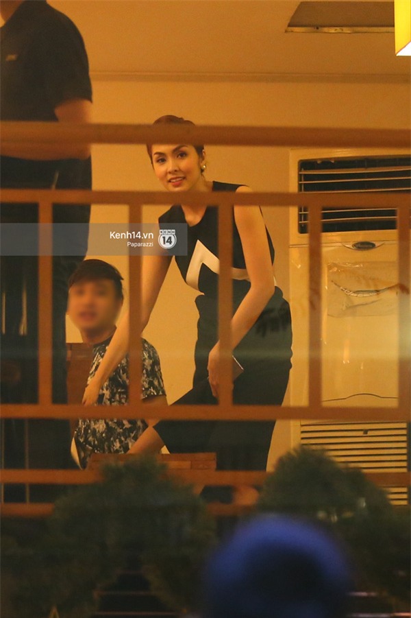 Vợ chồng Hà Tăng "mỗi người một nơi" vì mải lo tiếp bạn bè trong sự kiện - Ảnh 19.