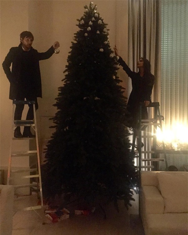 Beckham và "gái cưng" Harper Seven cùng nhau đón hoàng hôn London - Ảnh 4.