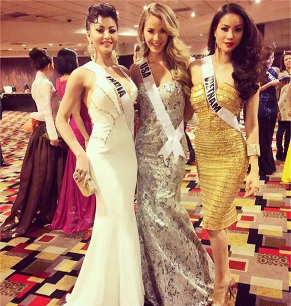 Phạm Hương bất ngờ bị loại khỏi top 10 Hoa hậu Hoàn vũ 2015 10