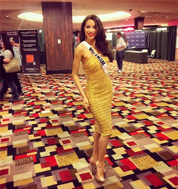 Phạm Hương bất ngờ bị loại khỏi top 10 Hoa hậu Hoàn vũ 2015 8