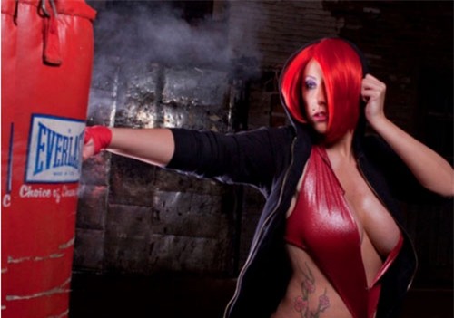 nu vo si mac bikini sieu mong, dám dá toi bòi tren võ dài hinh anh 6