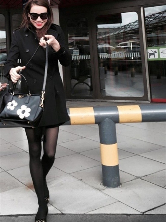 Hồ Ngọc Hà mặc áo khoác dáng dài (11)