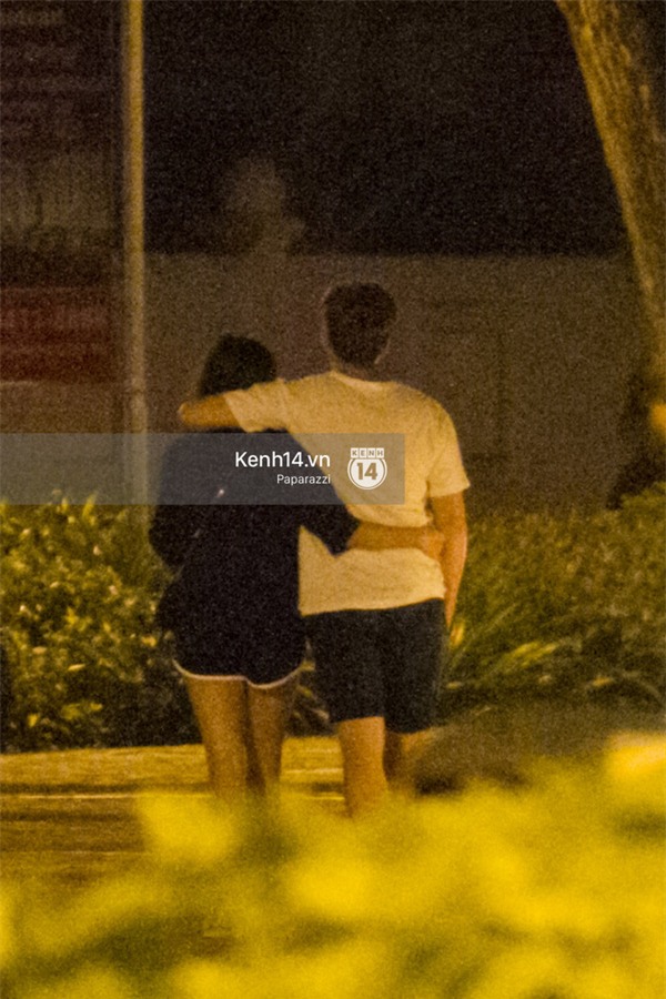 Văn Mai Hương cùng bạn trai mới khoác vai, ôm eo đi dạo phố lúc nửa đêm - Ảnh 11.