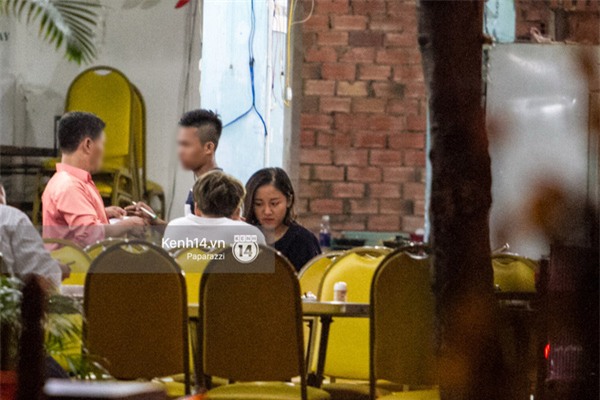 Văn Mai Hương cùng bạn trai mới khoác vai, ôm eo đi dạo phố lúc nửa đêm - Ảnh 15.