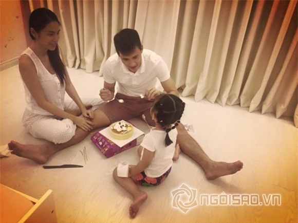 Con gái Thủy Tiên và Công Vinh  3