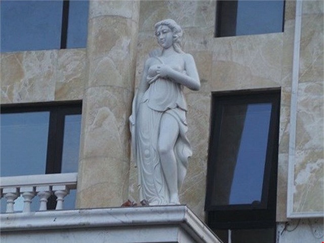 biệt thự, hồ Tây, doanh nhân, Hà Nội, Hà thành, dát vàng, lâu đài, biệt-thự, hồ-Tây, doanh-nhân, Hà-Nội, Hà-thành, dát-vàng, lâu-đài,