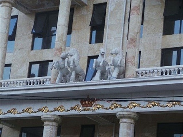 biệt thự, hồ Tây, doanh nhân, Hà Nội, Hà thành, dát vàng, lâu đài, biệt-thự, hồ-Tây, doanh-nhân, Hà-Nội, Hà-thành, dát-vàng, lâu-đài,