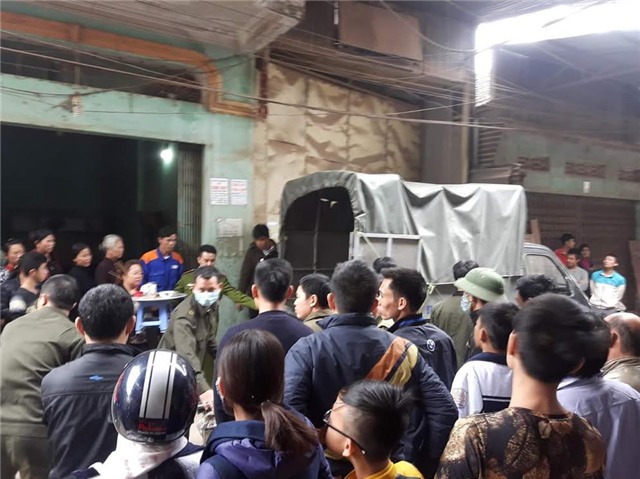 đâm chết bạn cùng phòng, xô xát, xích mích, hiện trường, khám nghiệm tử thi