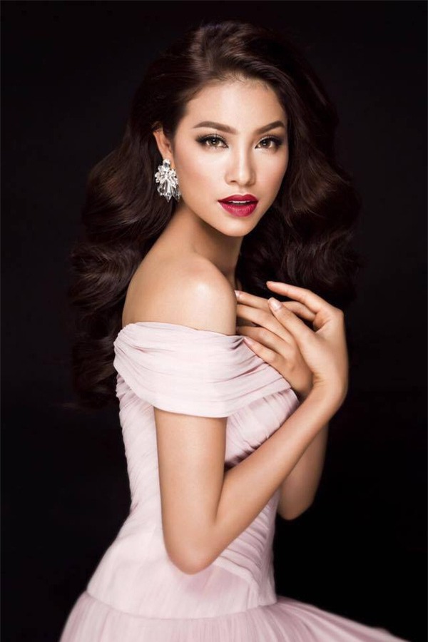 Son môi - "Vũ khí" tối thượng giúp Phạm Hương tỏa sáng tại HHHV 2015 - Ảnh 7.