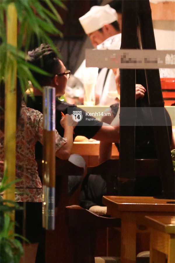 Linh Nga thân mật, vô tư "khóa môi" với người đàn ông lạ trong nhà hàng - Ảnh 5.