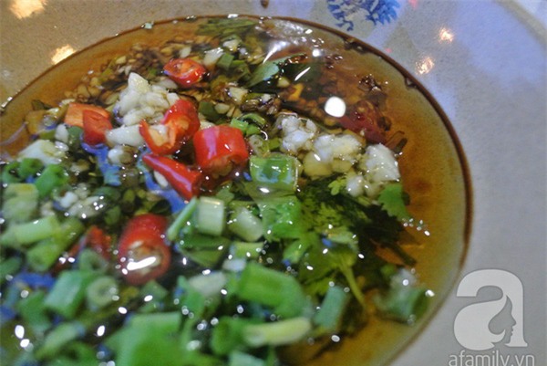 Nhớ đời nồi lẩu cay Trùng Khánh đặc sánh ớt và tiêu-8