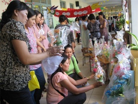 tp.hcm: giao vien kho khan duoc ho tro it nhat 500.000 dong an tet hinh anh 1