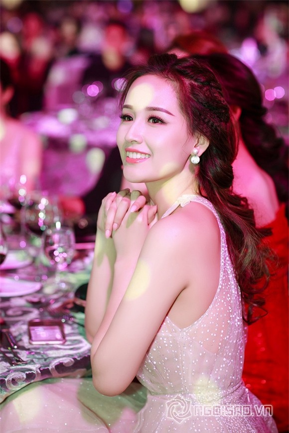 Mai Phương Thúy quyến rũ 3