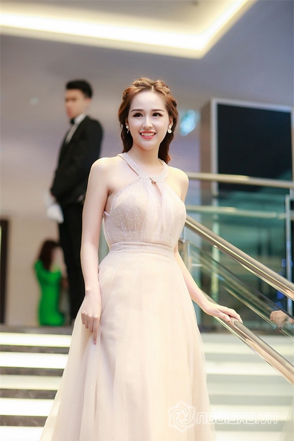 Mai Phương Thúy quyến rũ 2