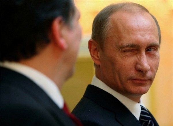 Những khoảnh khắc dịu dàng hiếm có của "người đàn ông thép" Putin - Ảnh 4.