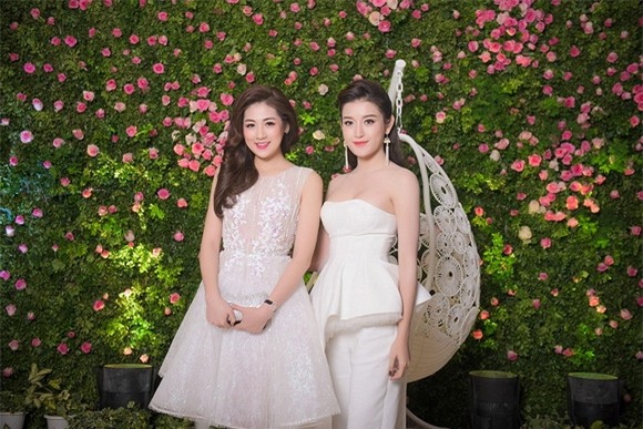 Hoa hậu Việt khoe sắc 0