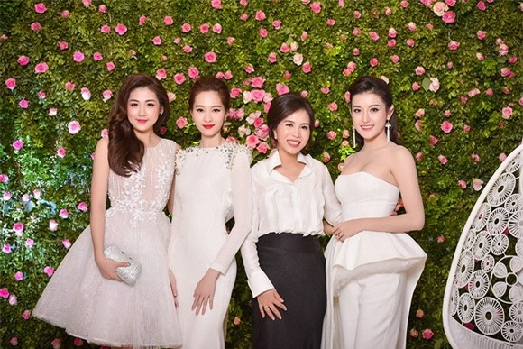 Hoa hậu Việt khoe sắc 2