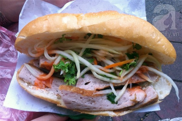 bánh mì chả lê đại hành