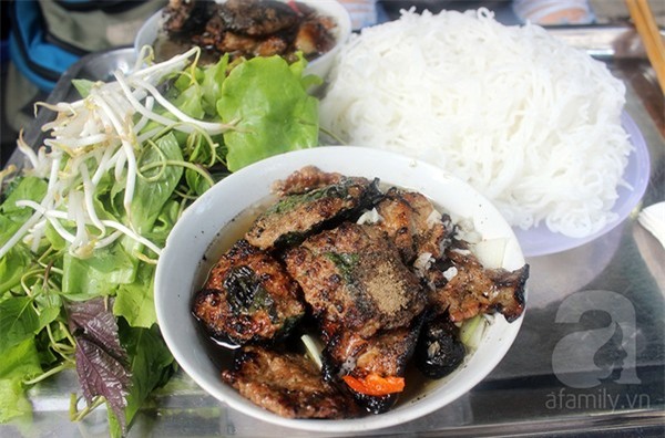 bún chả hàng than