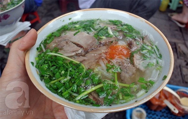 phở bưng hàng trống