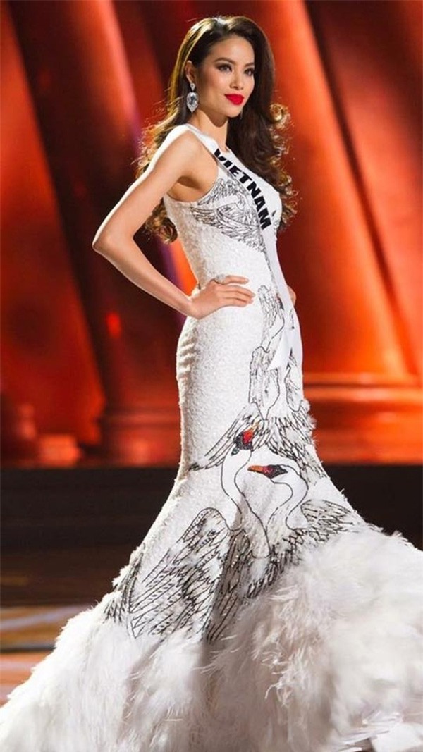 Nhìn lại chặng đường khiến fan Việt tự hào về Phạm Hương tại “Hoa hậu hoàn vũ 2015” - Ảnh 11.